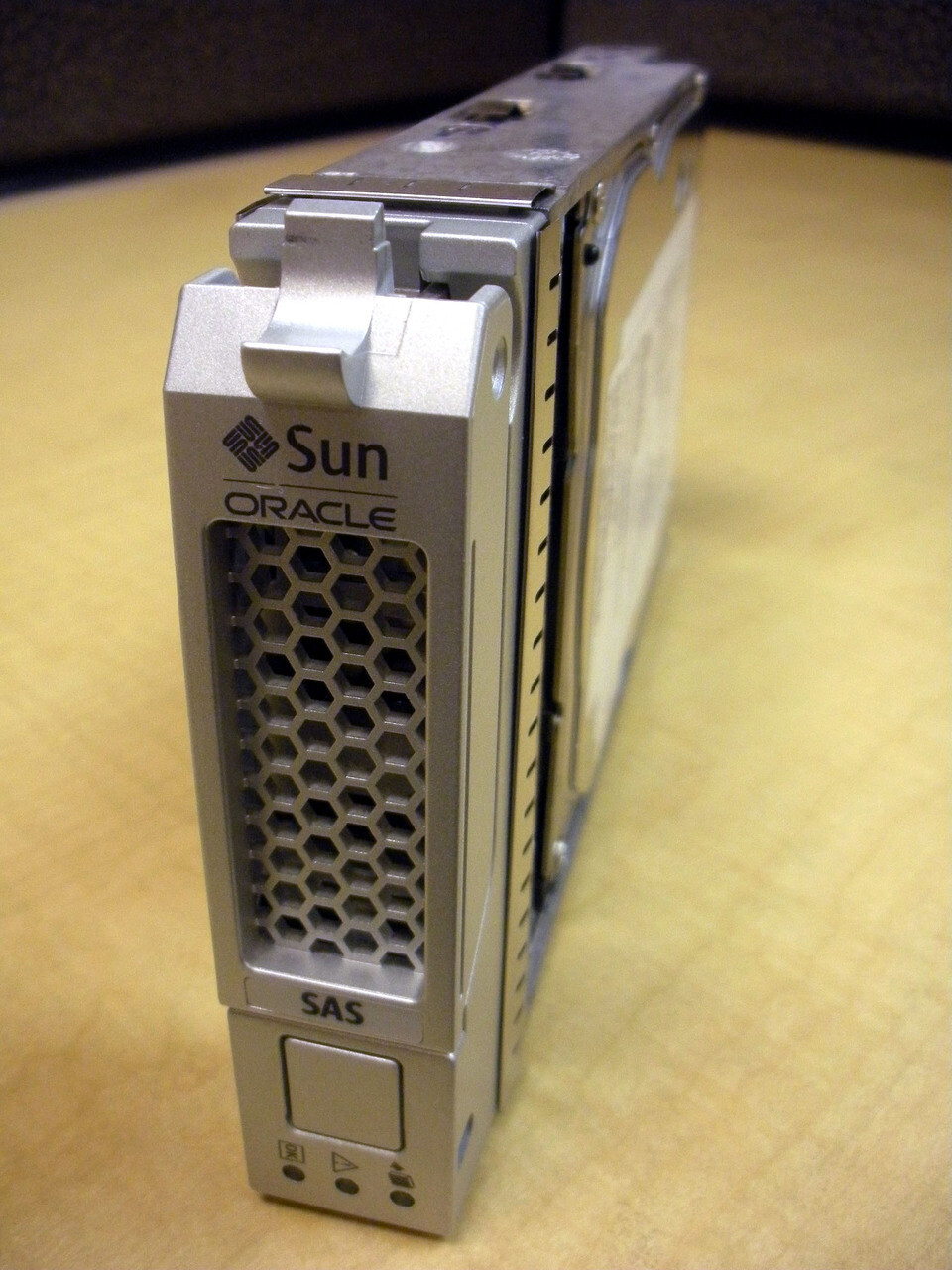 Sun 7100415 7012636 600GB 15K SAS Hard Drive for XTA2540