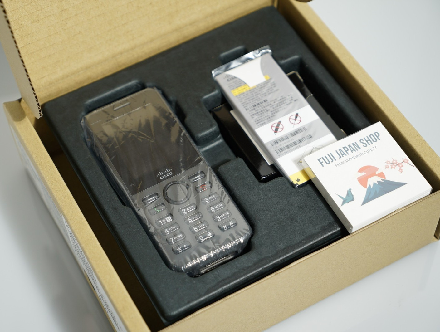 Cisco CP-8821-K9-BUN Unified Wireless IP Phone 8821 World Mode Bundle New