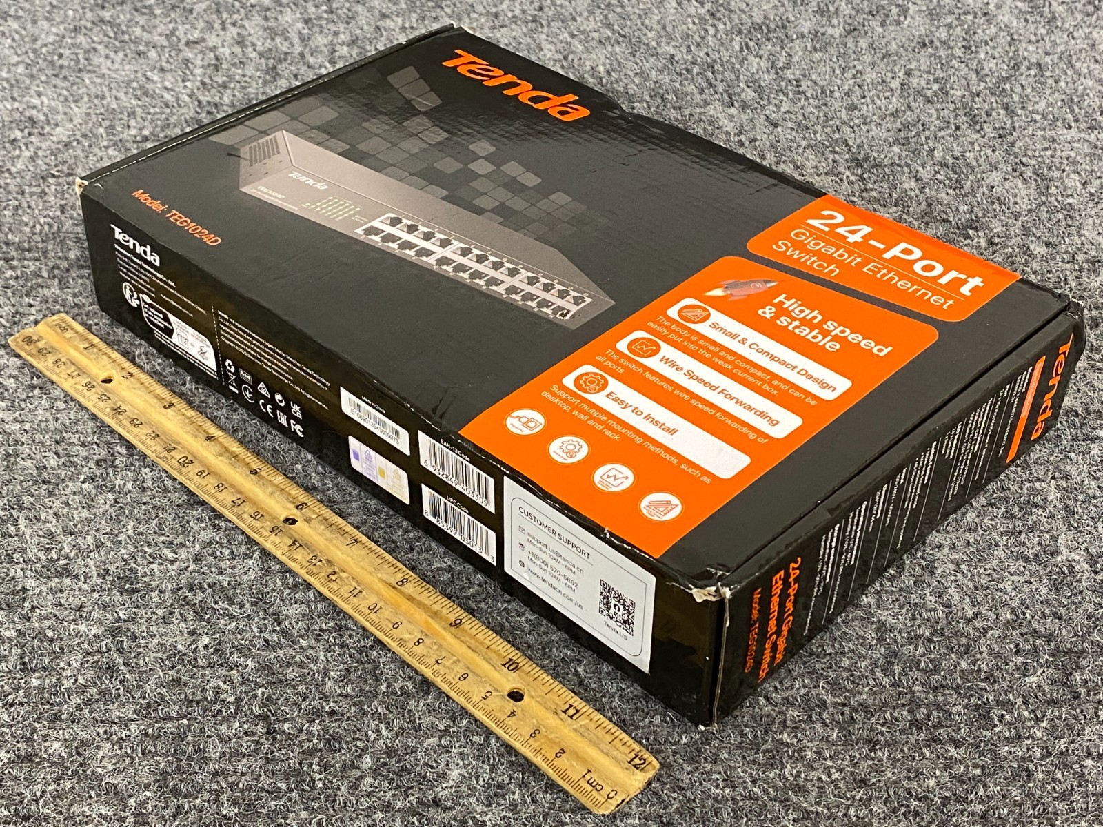 Tenda TEG1024D 24-Port Gigabit Ethernet Switch w Power Cord - NIB, Sealed -