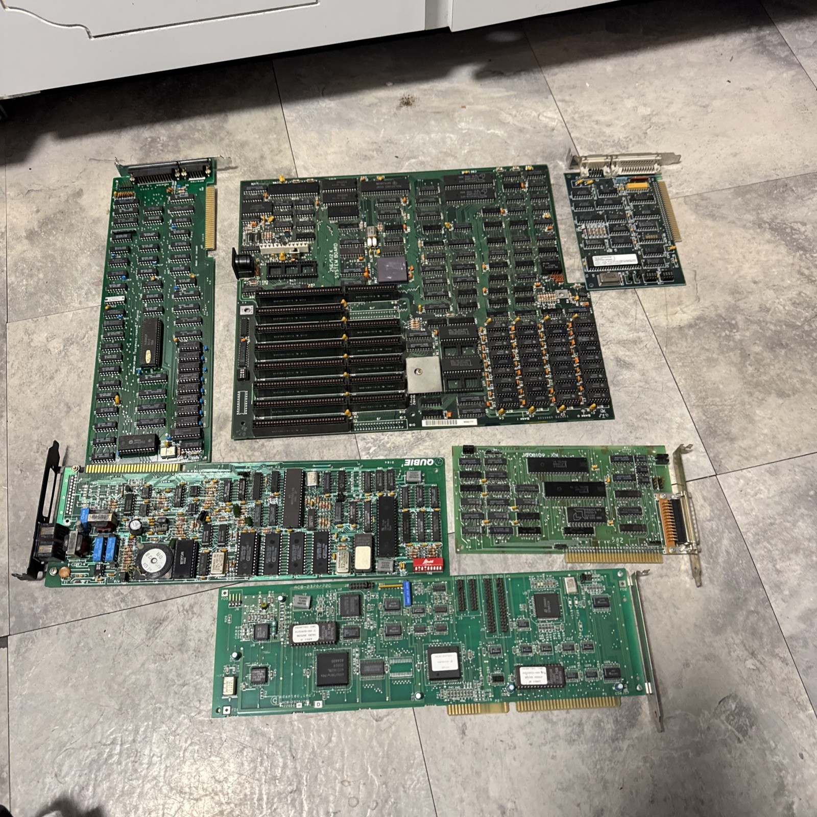 Vintage IBM 256/512 K System Board 6133919 XM Mother Board And More Parts