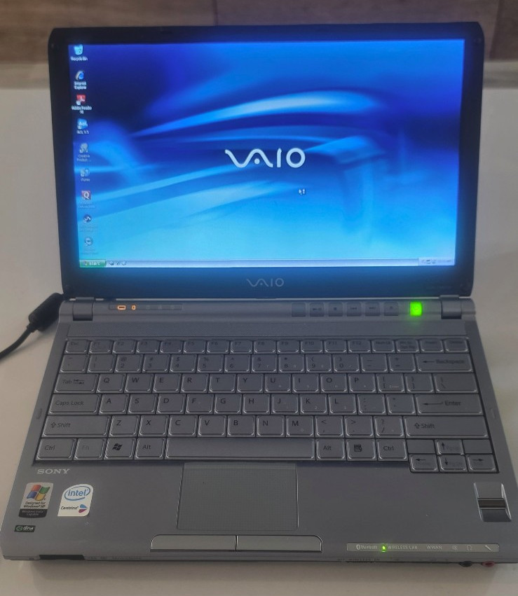 Sony VAIO PCG-4J1L  Laptop Intel Centrino 11.1 SCREEN LCD MINT CONDITION "TESTED