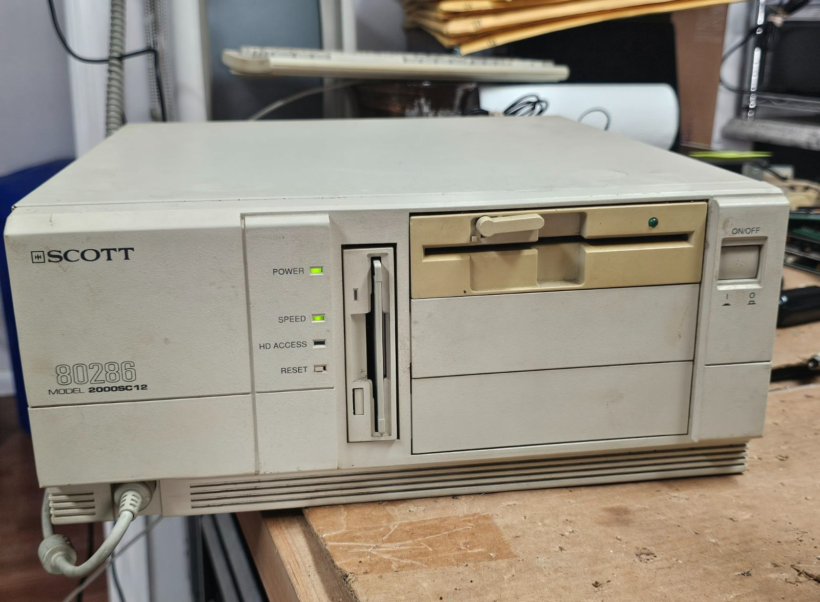 Retro Clean Vintage Scott Model 2000SC12 Desktop Computer 80286 Powers & Posts