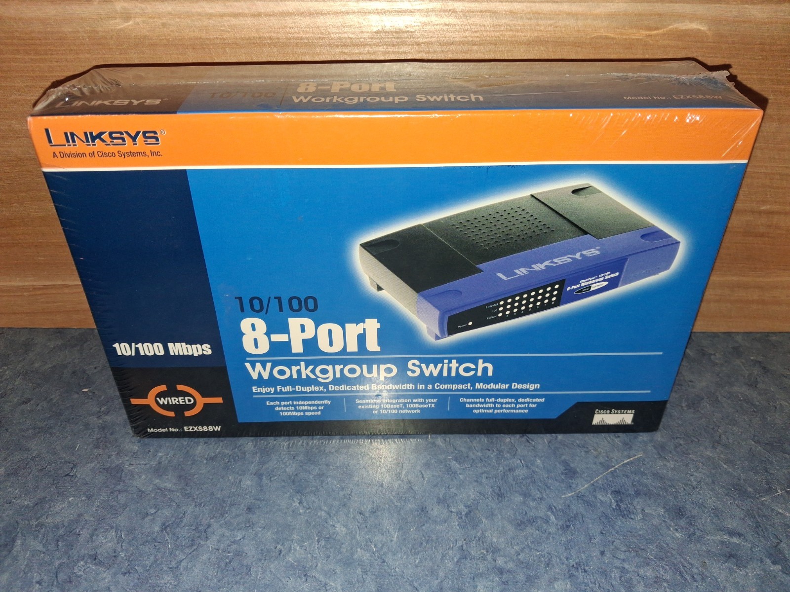 Linksys EZXS88W 8 Port 10/100mbps Workgroup Hub Ethernet Network Switch NEW