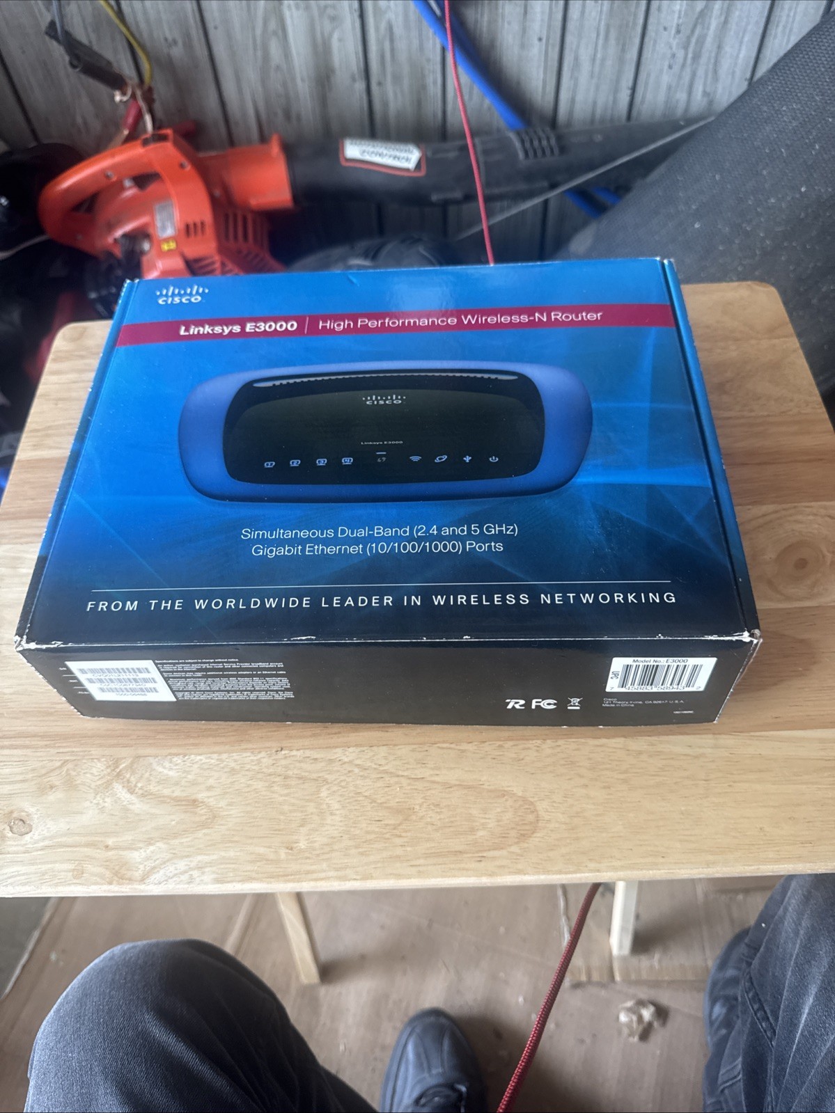 Cisco Linksys E3000 4-Port Gigabit Wireless-N Router