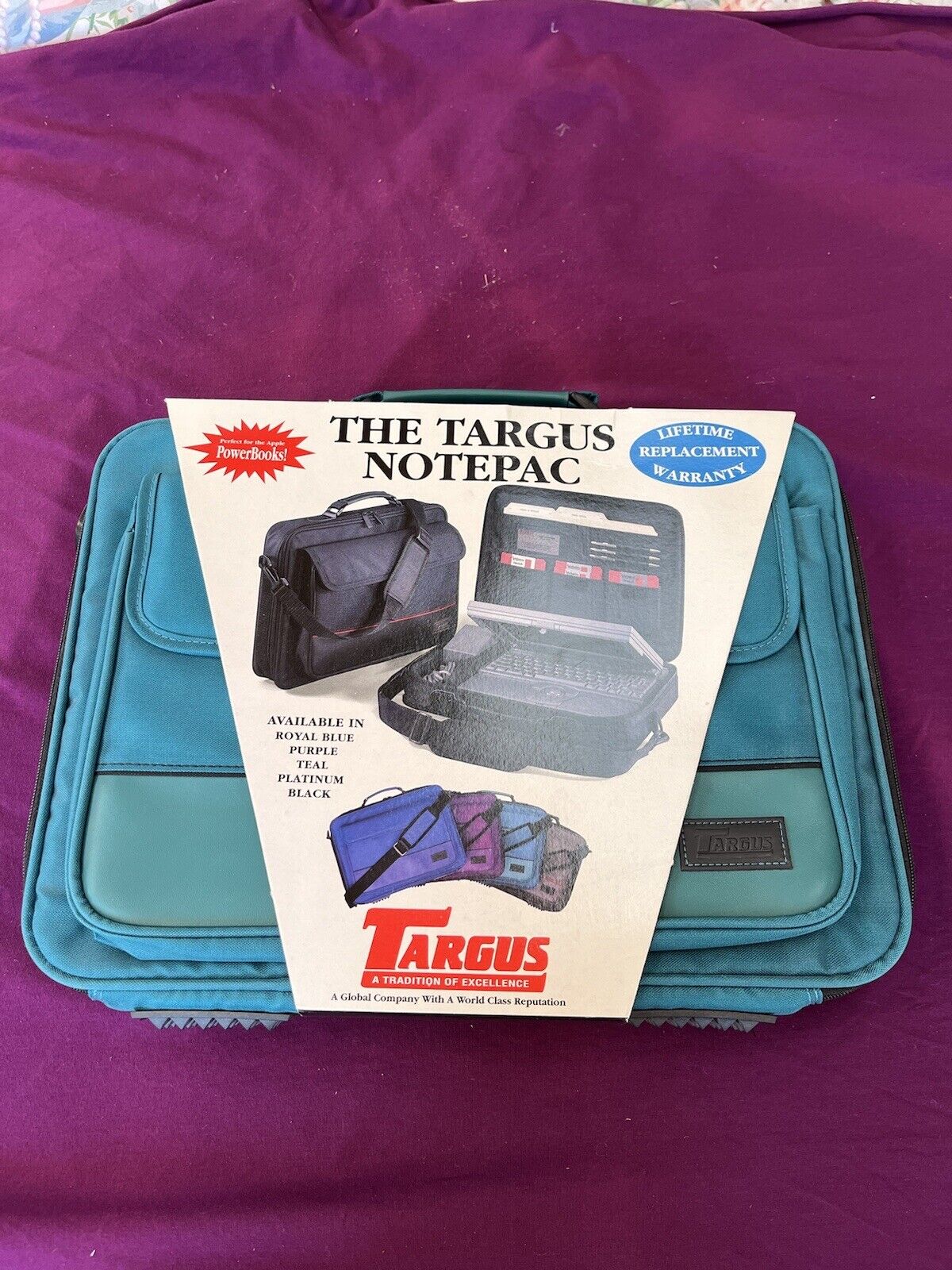 Targus Vintage Notepac Case Messenger Bag 14x11x2.5in Internal. Laptop. Teal