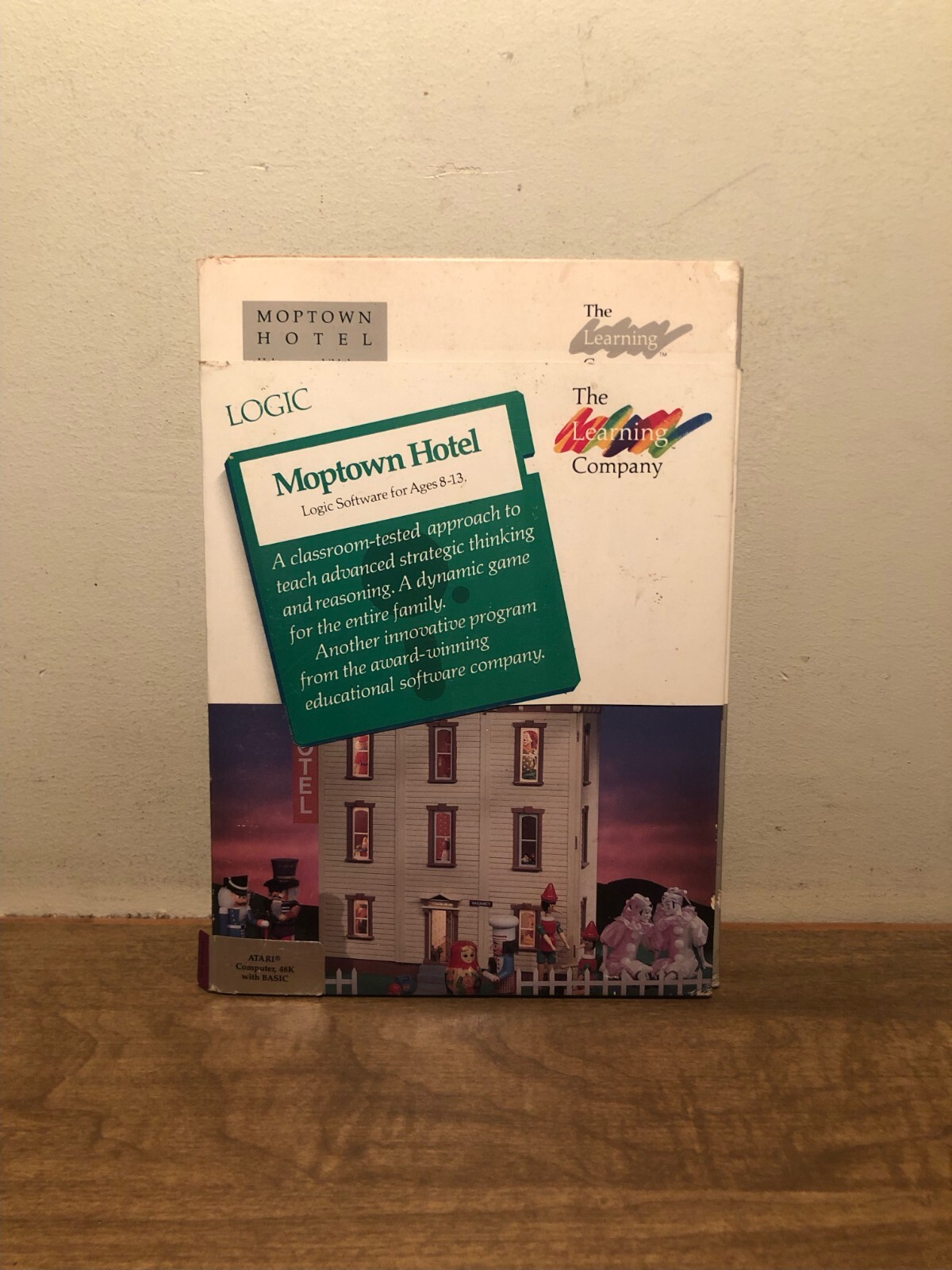 Atari 48K Moptown Hotel by The Learning Company incl Disk Box Instructions