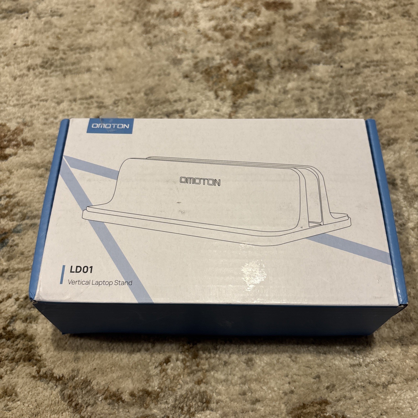 OMOTON LD01 Vertical Laptop Stand — Single Slot, Adjustable, Aluminum Dock
