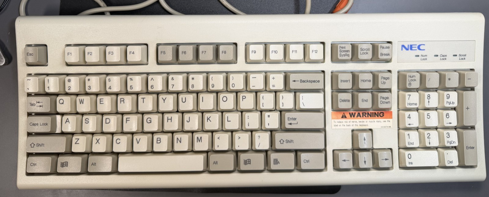Vintage NEC KB-6923  PS/2 Keyboard 158-052121-000 Tested