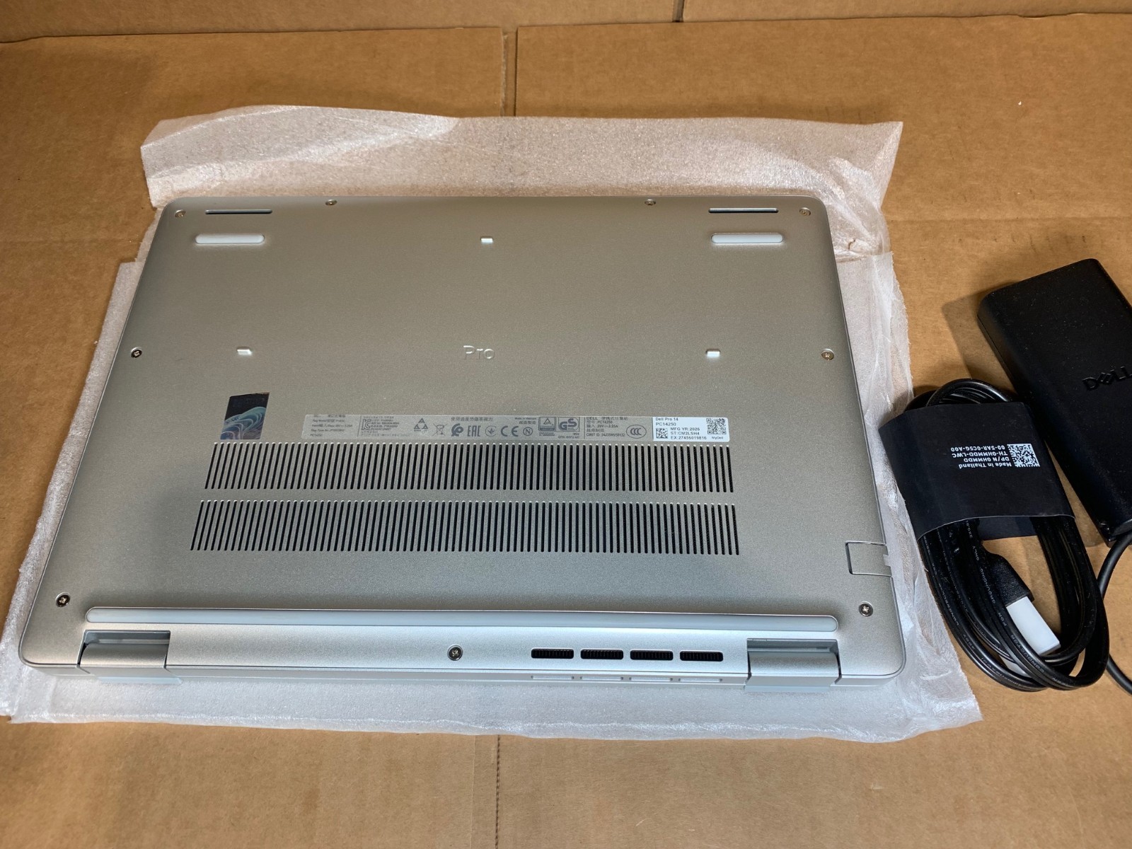 Dell Pro 14 PC14250 Laptop Silver - Core Ultra 5 235U, 16 GB RAM, 256 GB SSD