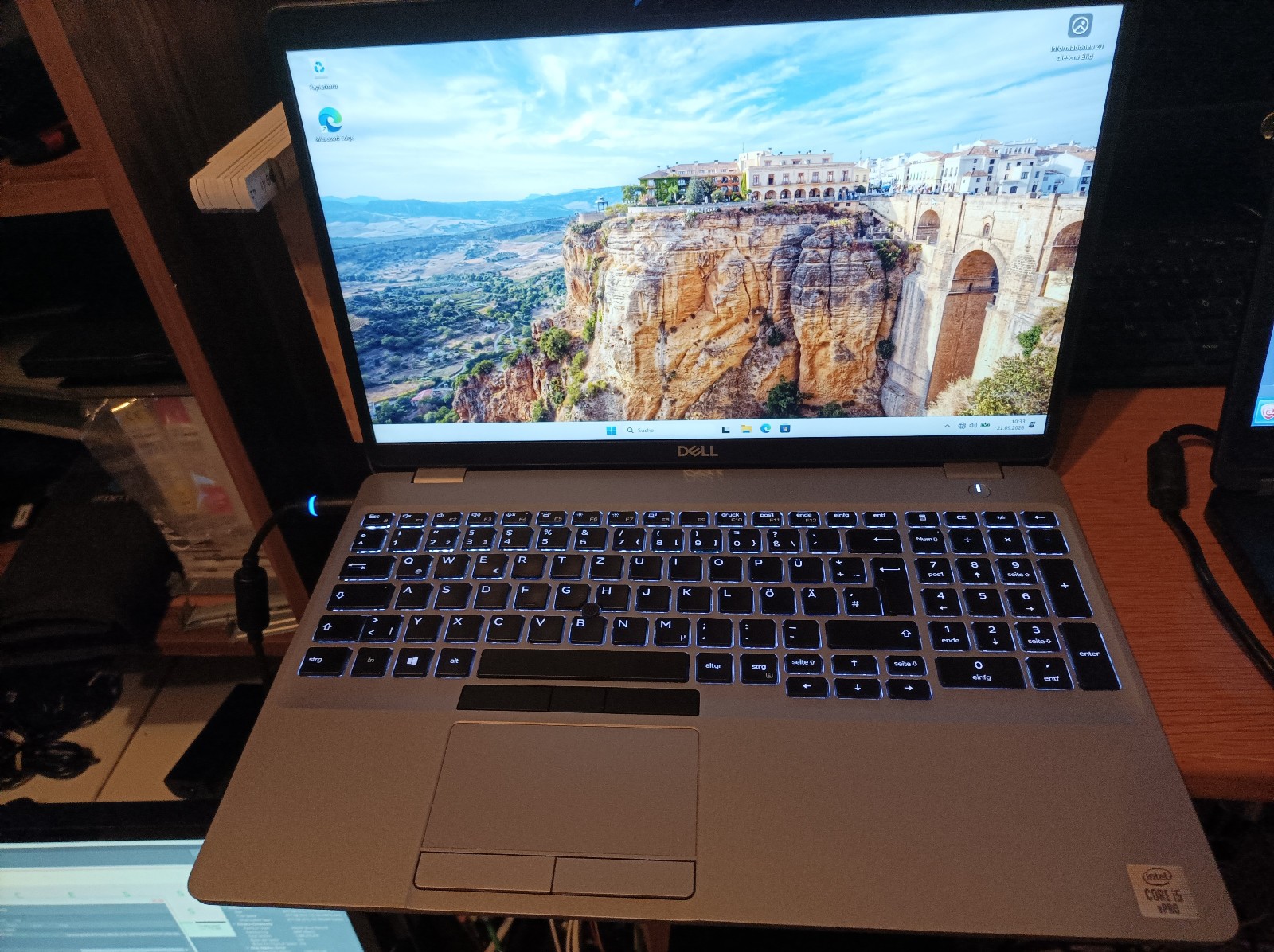 Dell Latitude Laptop 5511 Notebook 15.6 inch i5 10th Gen 16GB 256GB SSD Win11, N18