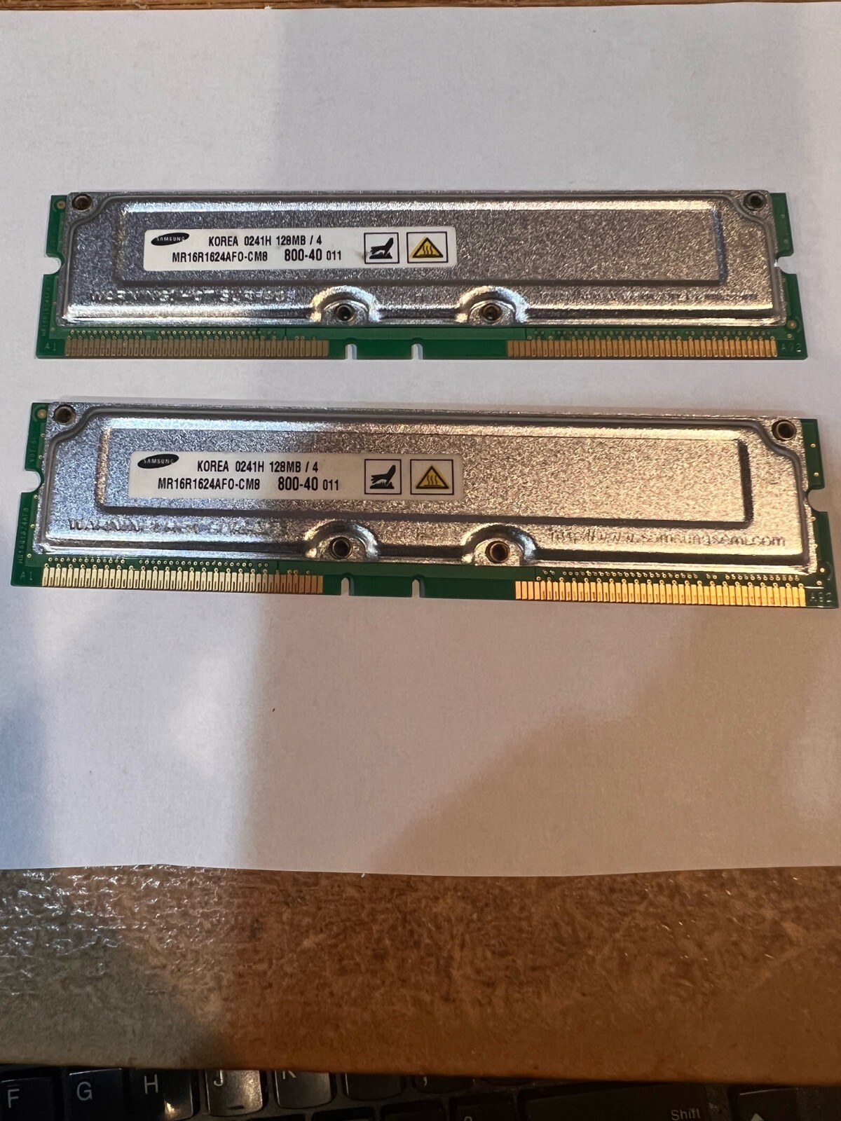 FOR DELL SAMSUNG MR16R1624AFO-CK8  128MB /4 Rambus 4ECC PC 800-45 800Mhz Memory