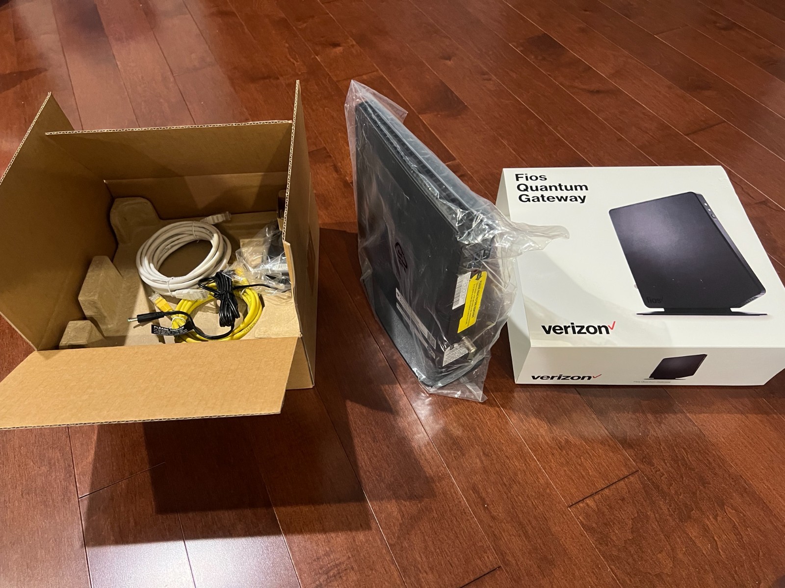 NIB Verizon Fios Quantum Gateway 4-Port Wi-Fi Router - Black (FIOS-G1100)