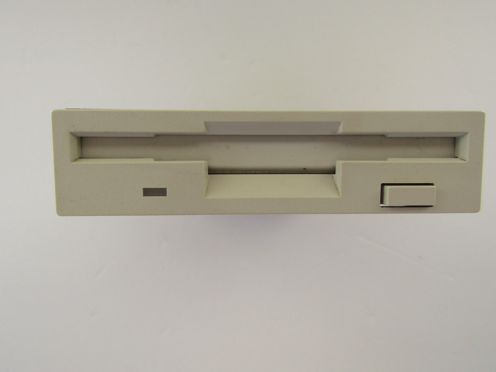 Alps Electric Co P/N D354H090F 3.5" Internal Floppy Drive S/N 8E813108 TESTED 