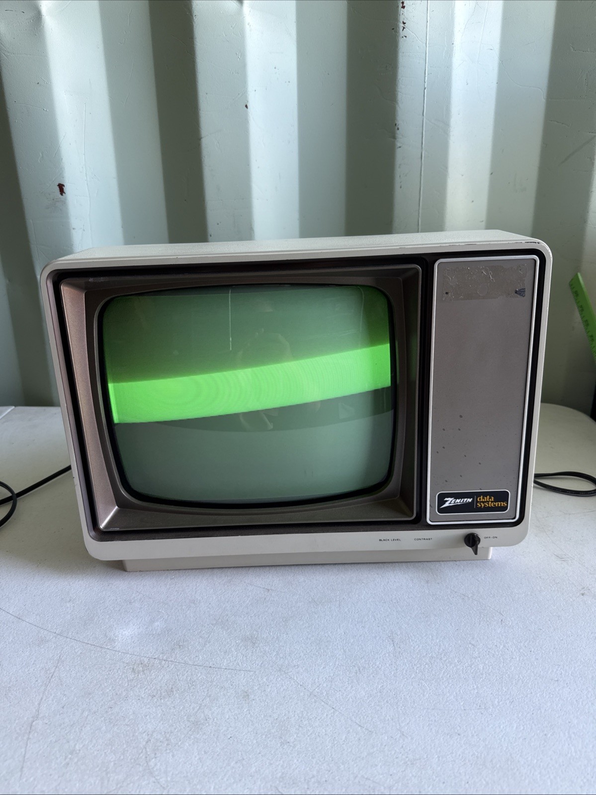 Vintage Zenith Data Systems ZVM-121 12MB15X 12" CRT Video Monitor Green 1981