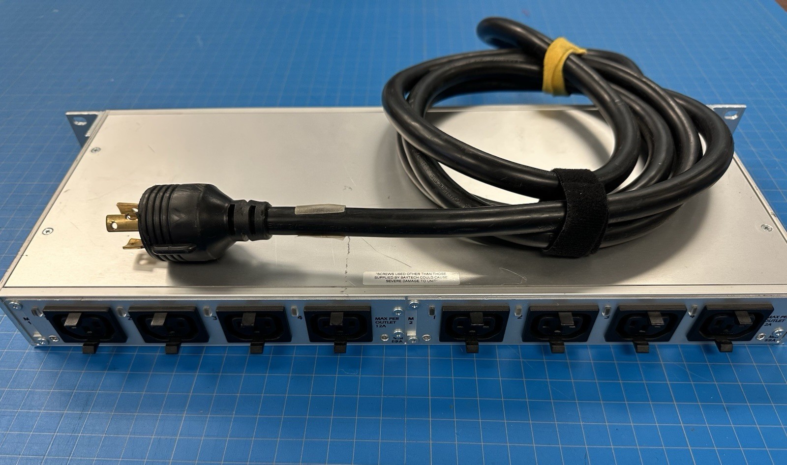 BayTech MMP101 Horizontal Rackmount 8xC13 Outlets 1U Modular Switch NEMA PDU 230