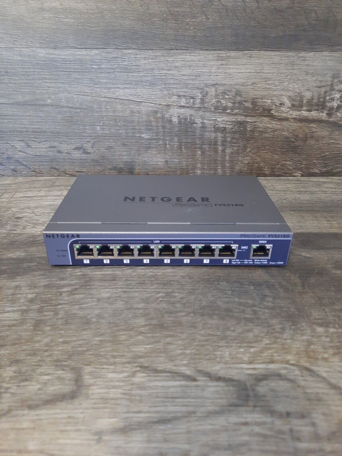 NETGEAR ProSAFE 8-PORT Gigabit VPN Business-class Firewall Model FVS318G 100NAS