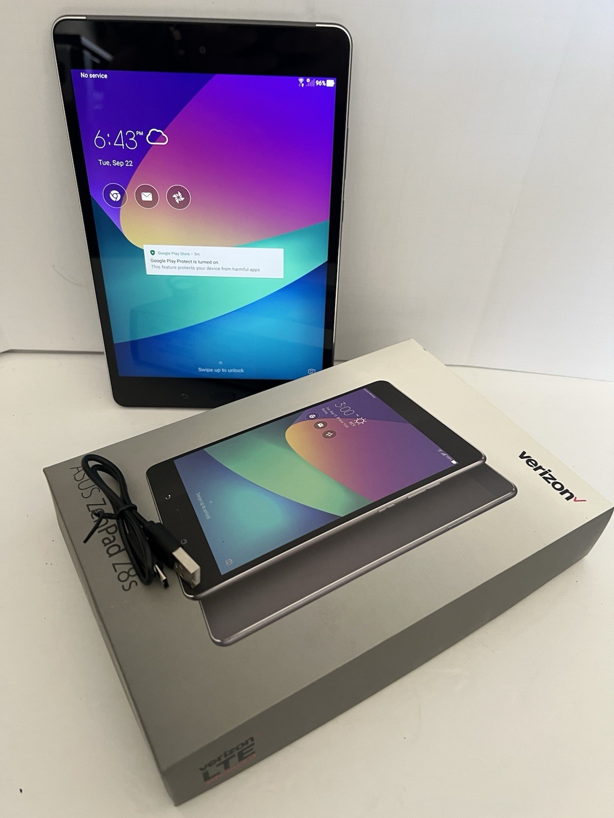 Asus ZenPad Z8s 7.9" 16GB - Slate Gray With Box