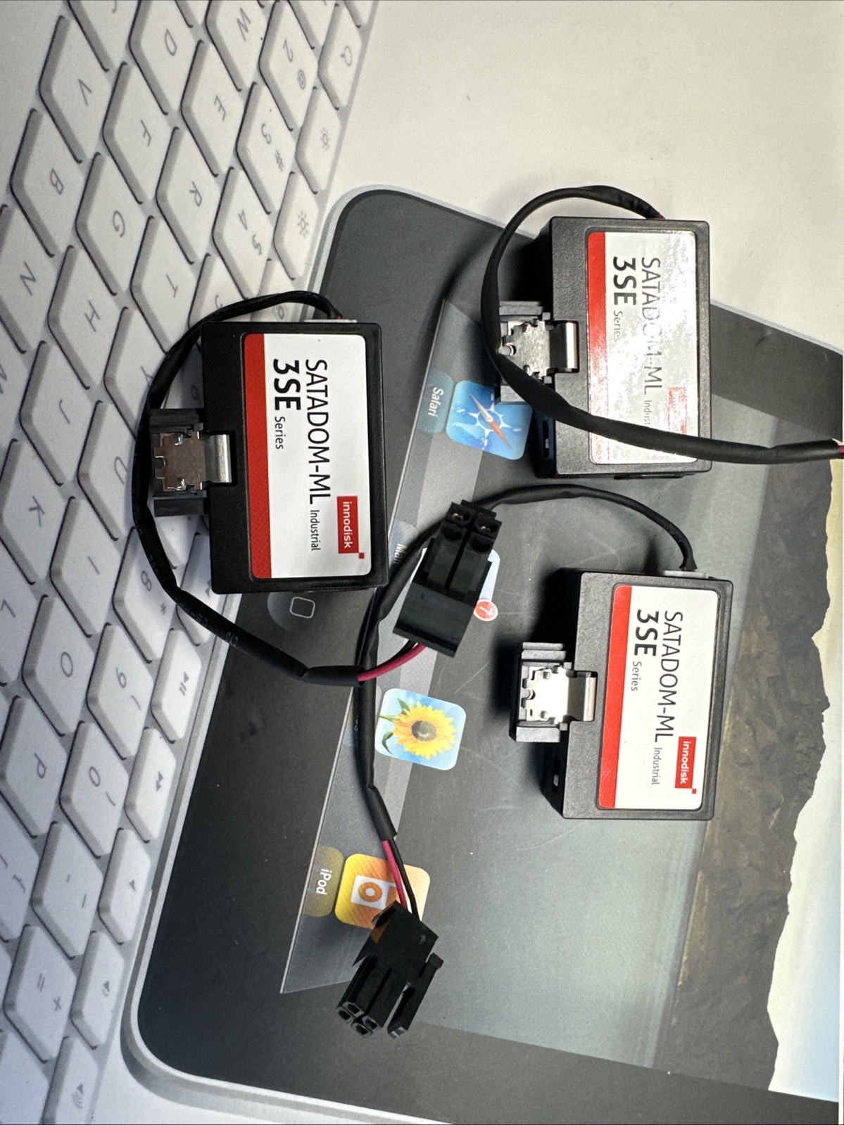 Lot Of 3 Innodisk 3SE 64GB SATADOM-ML SSD w/ Cable DESML-64G