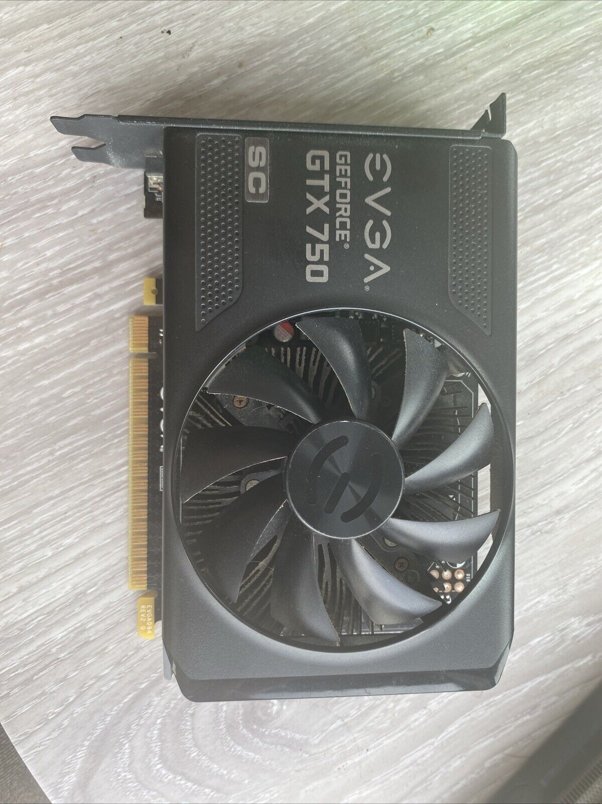 EVGA GeForce GTX 750Ti  2GB GDDR5 Graphic Card - 02G-P4-3753-KR Tested