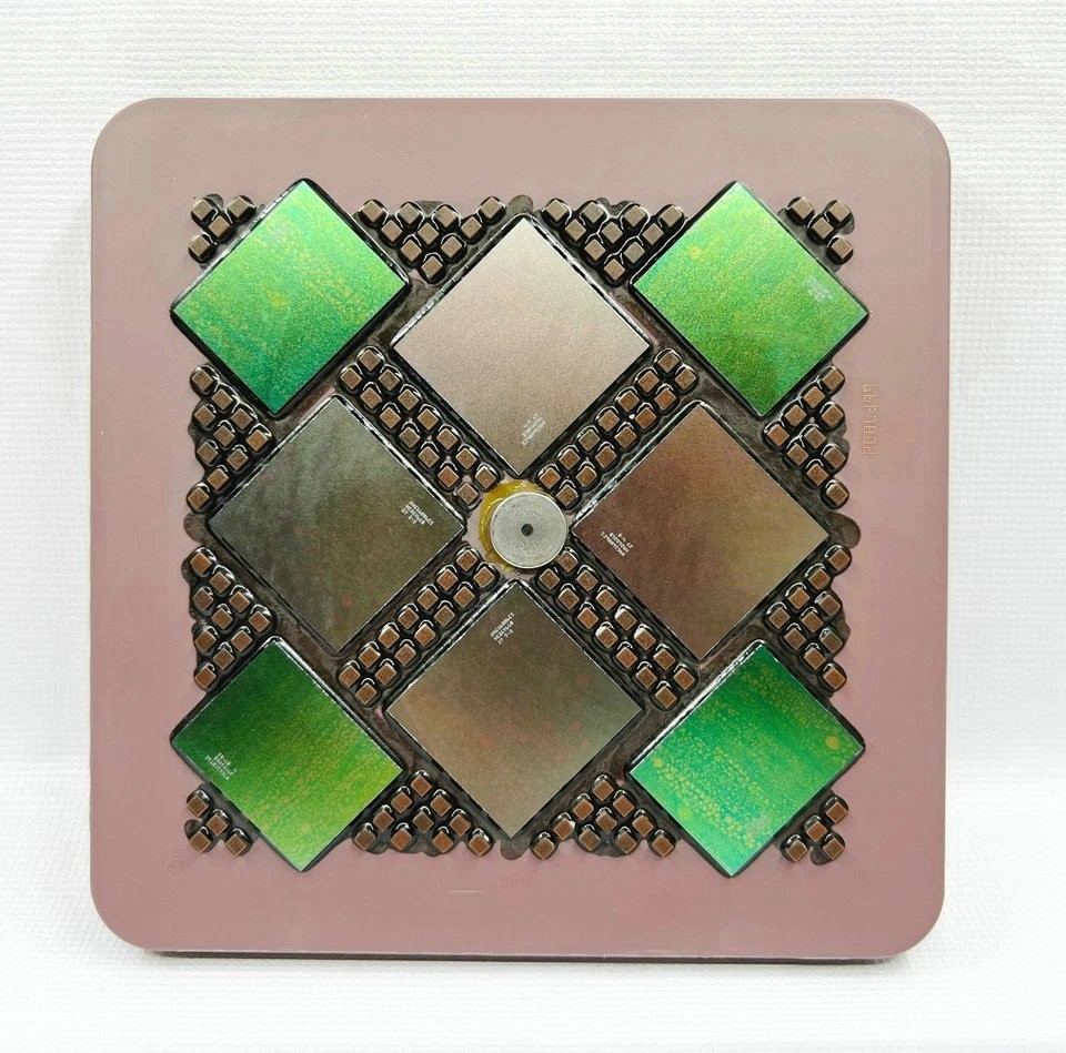 IBM MCM Power5 Large Glass Ceramic Cpu, more ornamental and collectible value