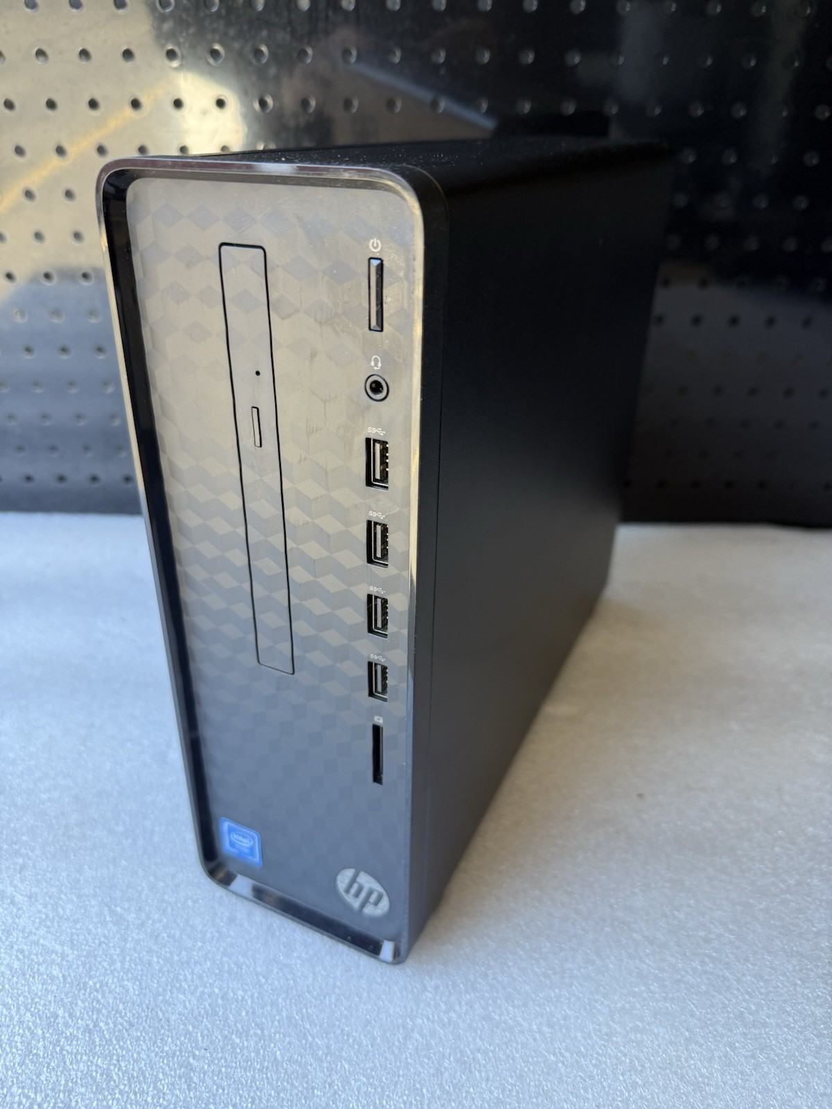 HP S01-pf1013w Slim Desktop Intel Celeron G5905 3.50GHz 4GB RAM 1TB HDD No OS