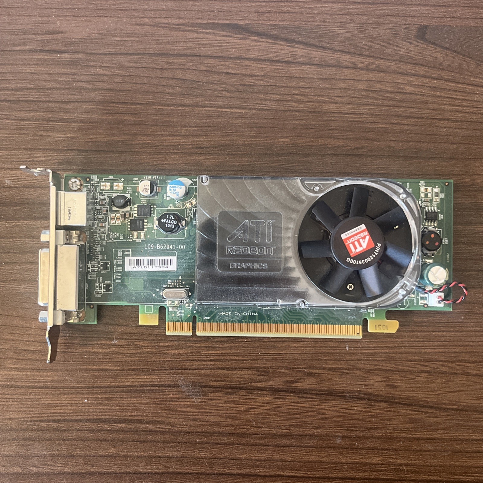 ATI AMD RADEON HD3450 Dell 0Y104D ATI-109-B62902B 256MB DDR2 Video Card GPU