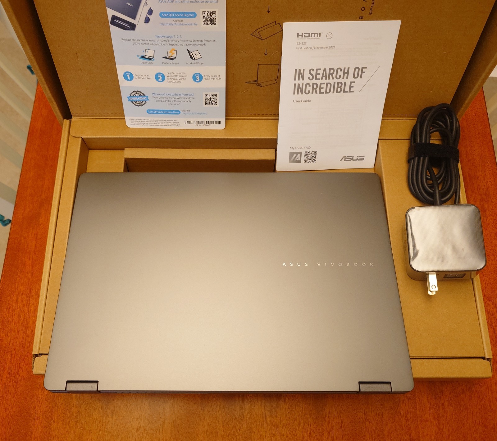Asus VivoBook Flip TP3407SA-DS74T 14" OLED Touch Ultra 7 256V 16GB 1TB W11H 2in1