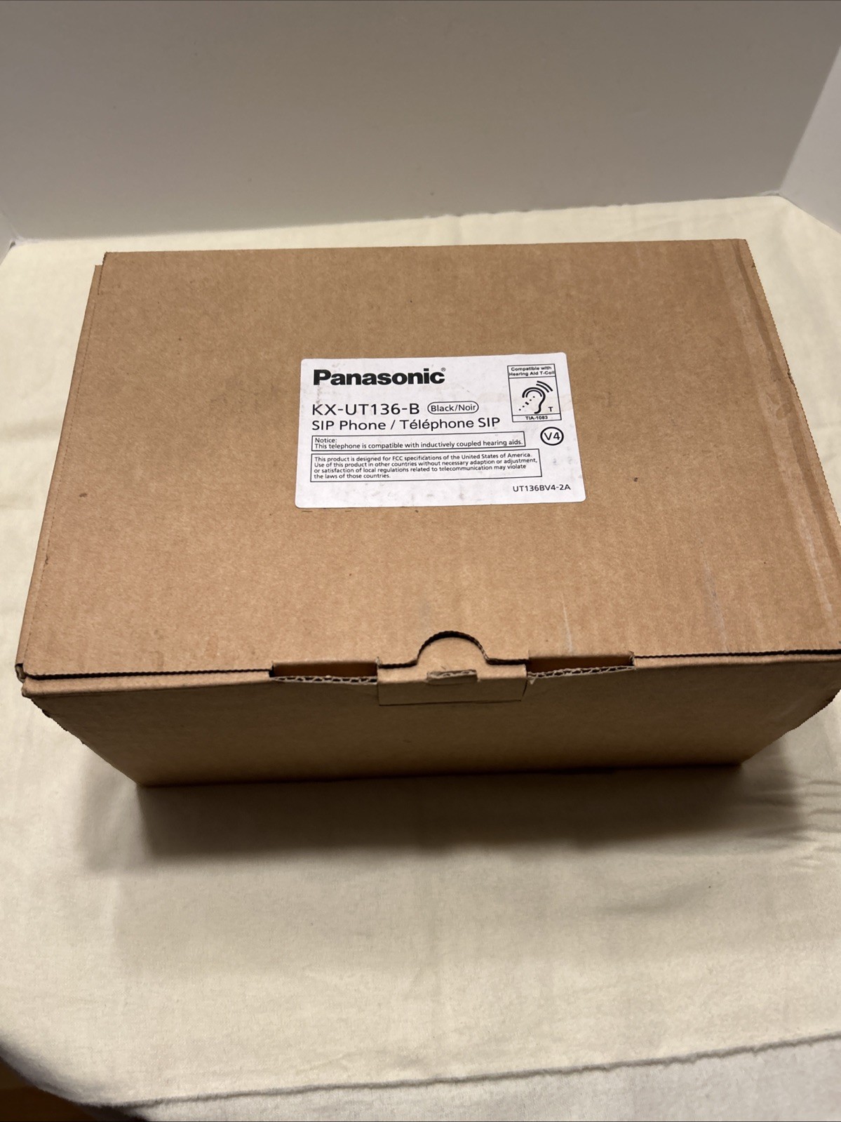 Panasonic KX-UT136-B VoIP SIP HD Voice Phone PoE Old New Stock Open Box J015