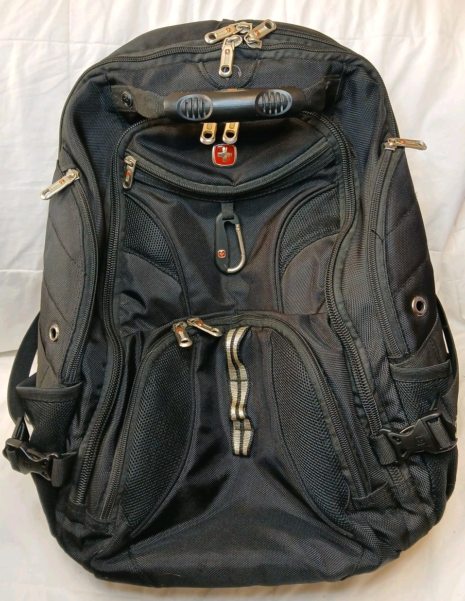 SwissGear 1900 AIRFLOW TSA 17-Inch Laptop Backpack, Black Excellent Condition