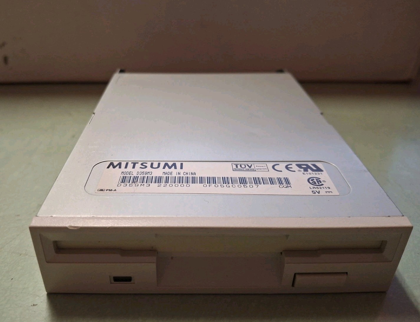 Mitsumi D359M3D 3.5" Internal Floppy Drive Beige Bezel, WITH FACE PLATE