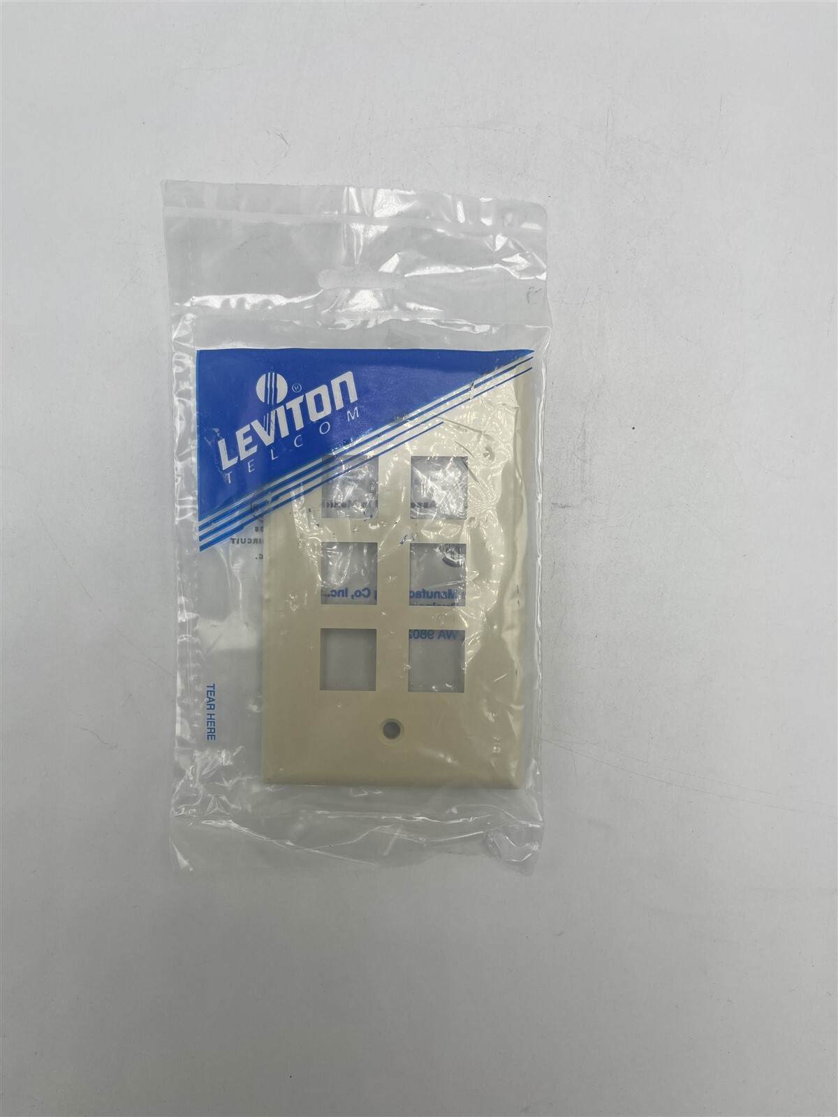 Quickport Single-Gang Wallpalte, 6 Port Ivory 41080-6IP