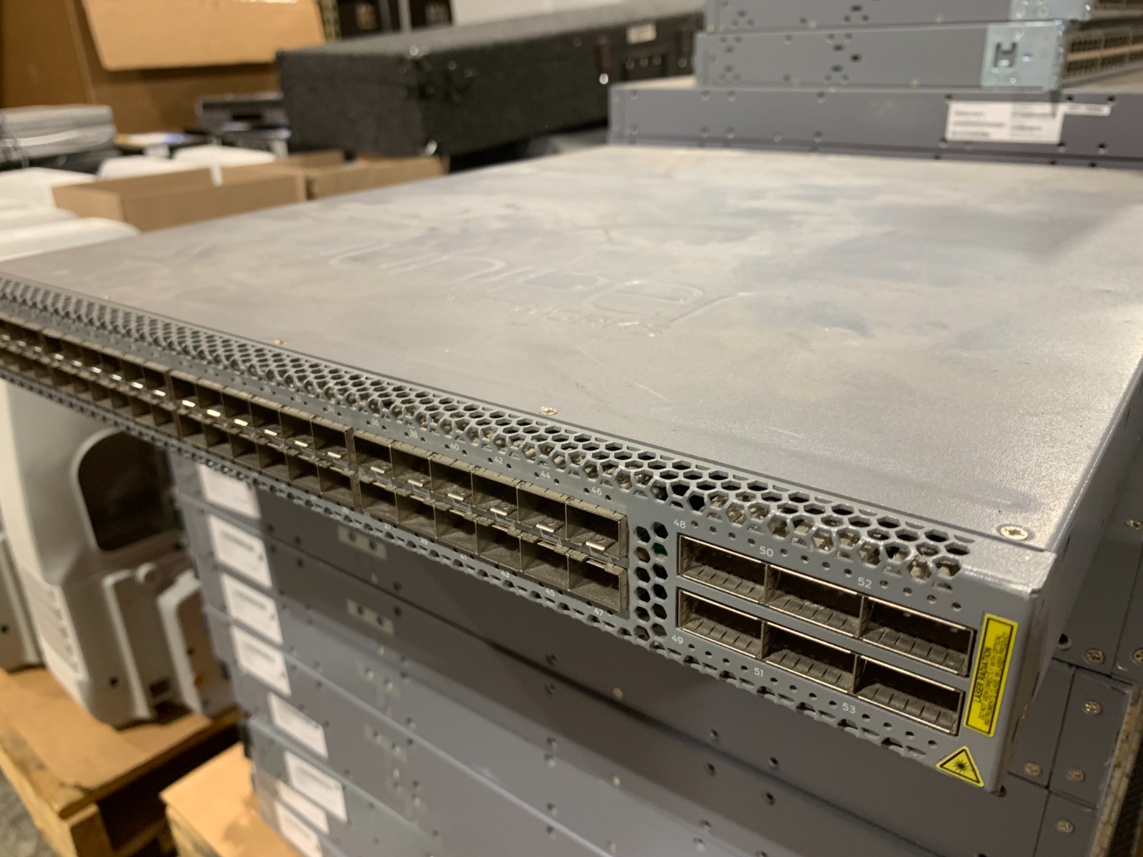 Juniper  QFX5100-48S-AFO 48 Port SFP 6 Port QSFP Switch w/ DUAL PSU
