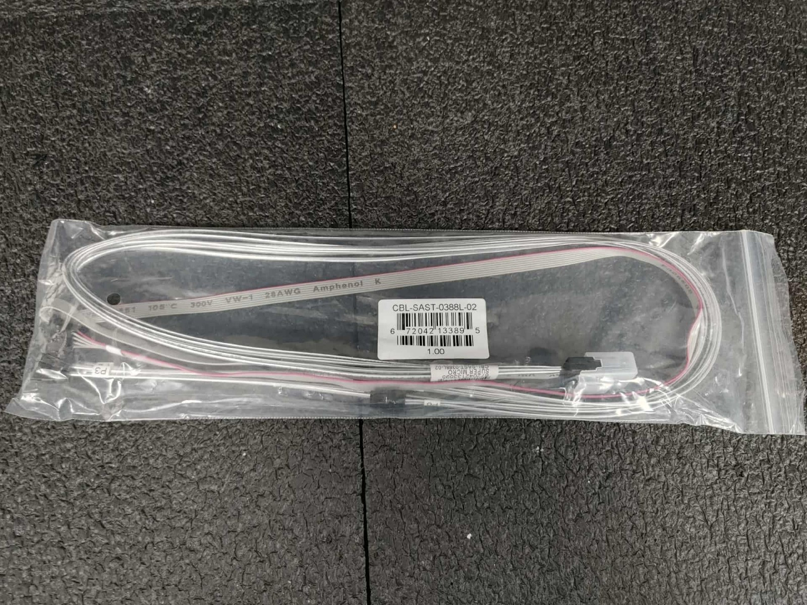 Super Micro CBL-SAST-0388L-02 iPass to 4SATA 90/90/70/70cm w/ Sideband 90cmCable