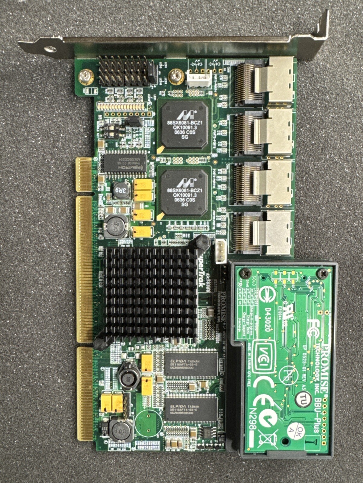 Promise SuperTrak EX16300 16 Serial ATA 3Gb/s 4-multilane connectors ports RAID