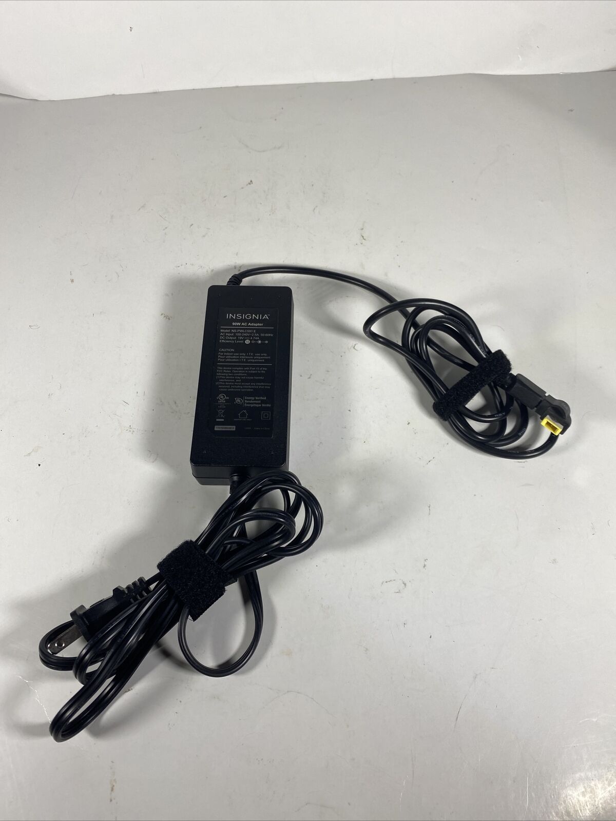 Insignia NS-PWLC591 E 90W AC Adapter 19V 4.74A Laptop Power Cord