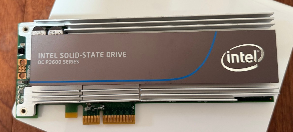 🔴96% LOW Writes Intel Enterprise SSD DC P3600 P3605 PCIe 1.6TB NVMe HPE NOT 2TB
