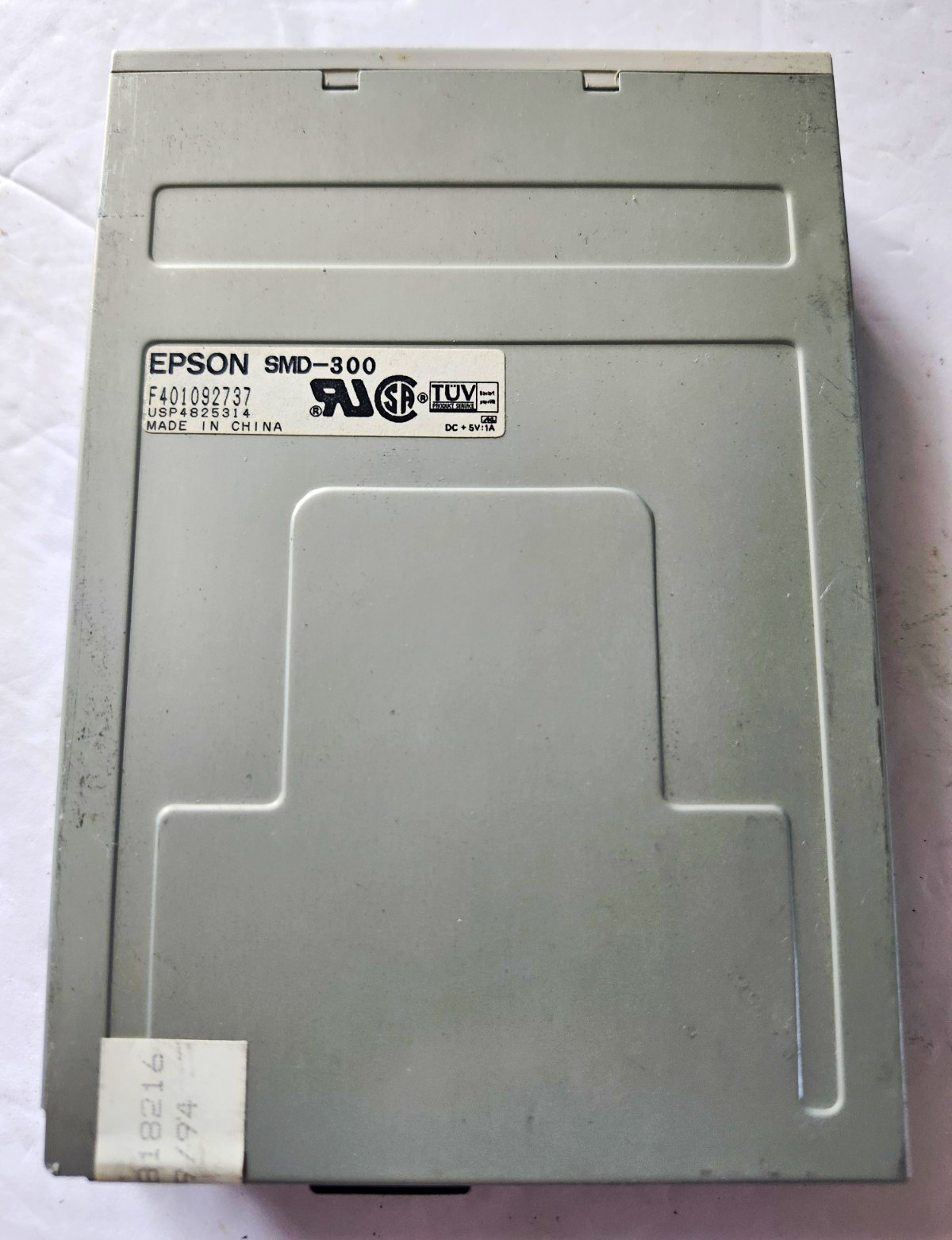 Epson SMD-300 3.5 in Internal Floppy Disk Drive 34-Pin PC Compatible