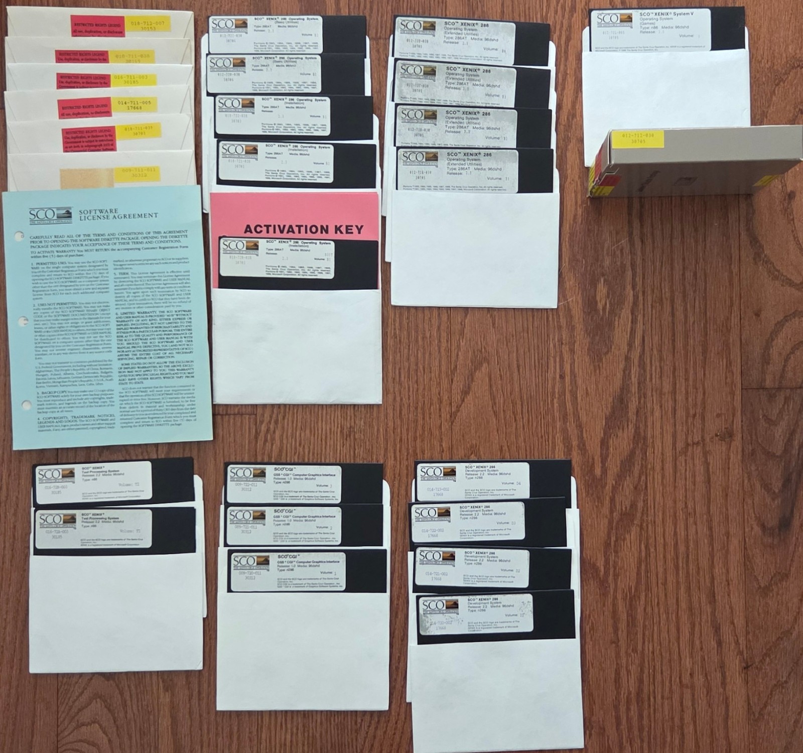 SCO XENIX 286AT Release 2.3 and Development System Release 2.2, VINTAGE