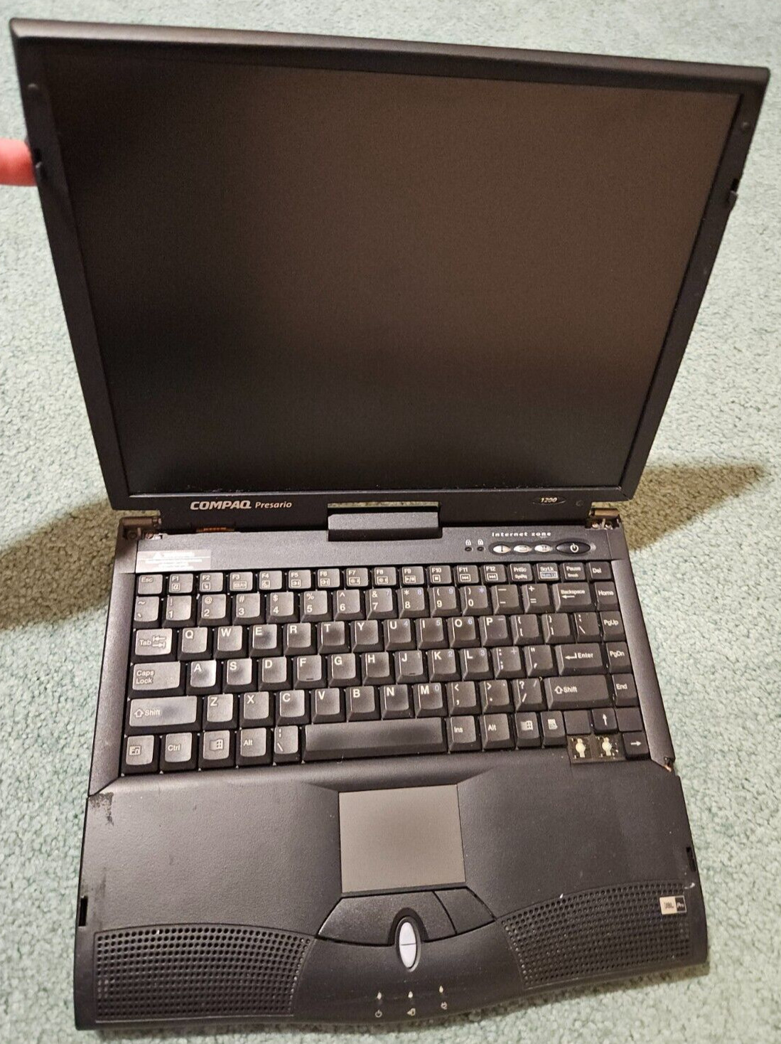 Vintage Compaq Presario 1200 Laptop ~ Untested