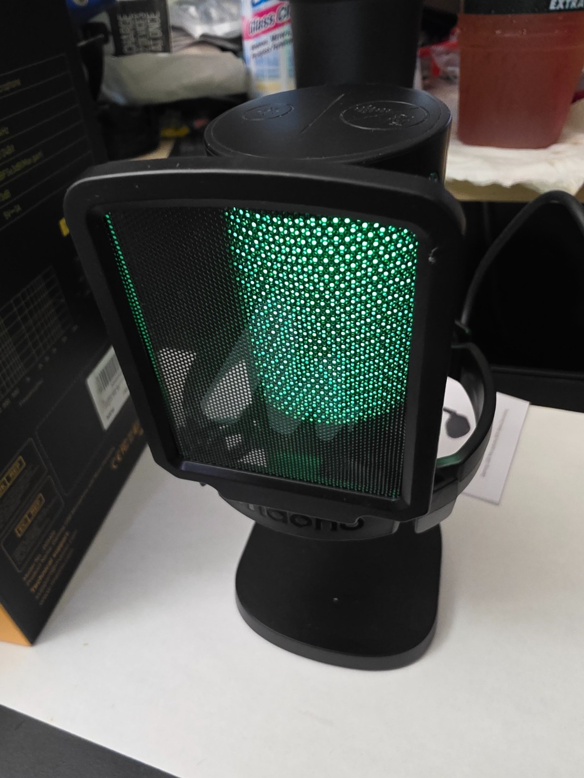 Maono DGM20 RGB USB Gaming Microphone Noise Cancelling Condenser Mic w/ Stand