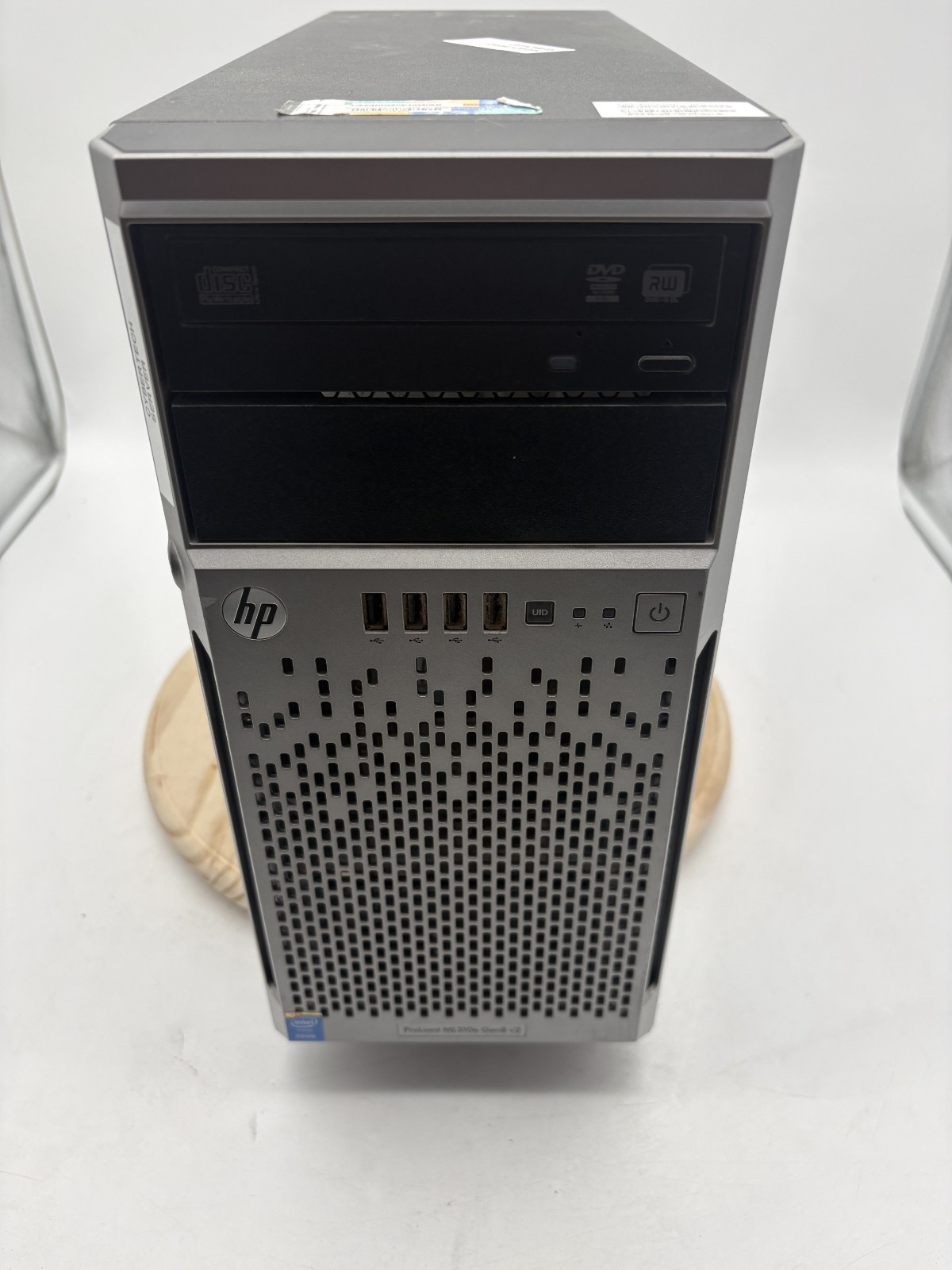 HP ProLiant ML310e Gen8 v2 Server