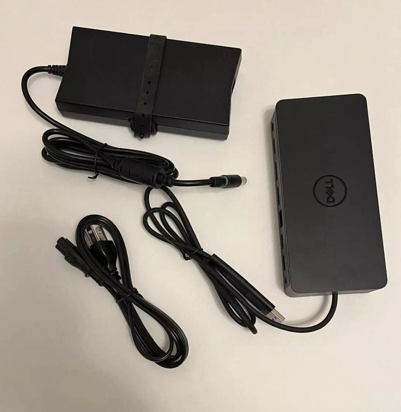 ✅ DELL D6000 USB-C 3.0 DOCKING STATION WITH OEM 130W ADAPTER BULK