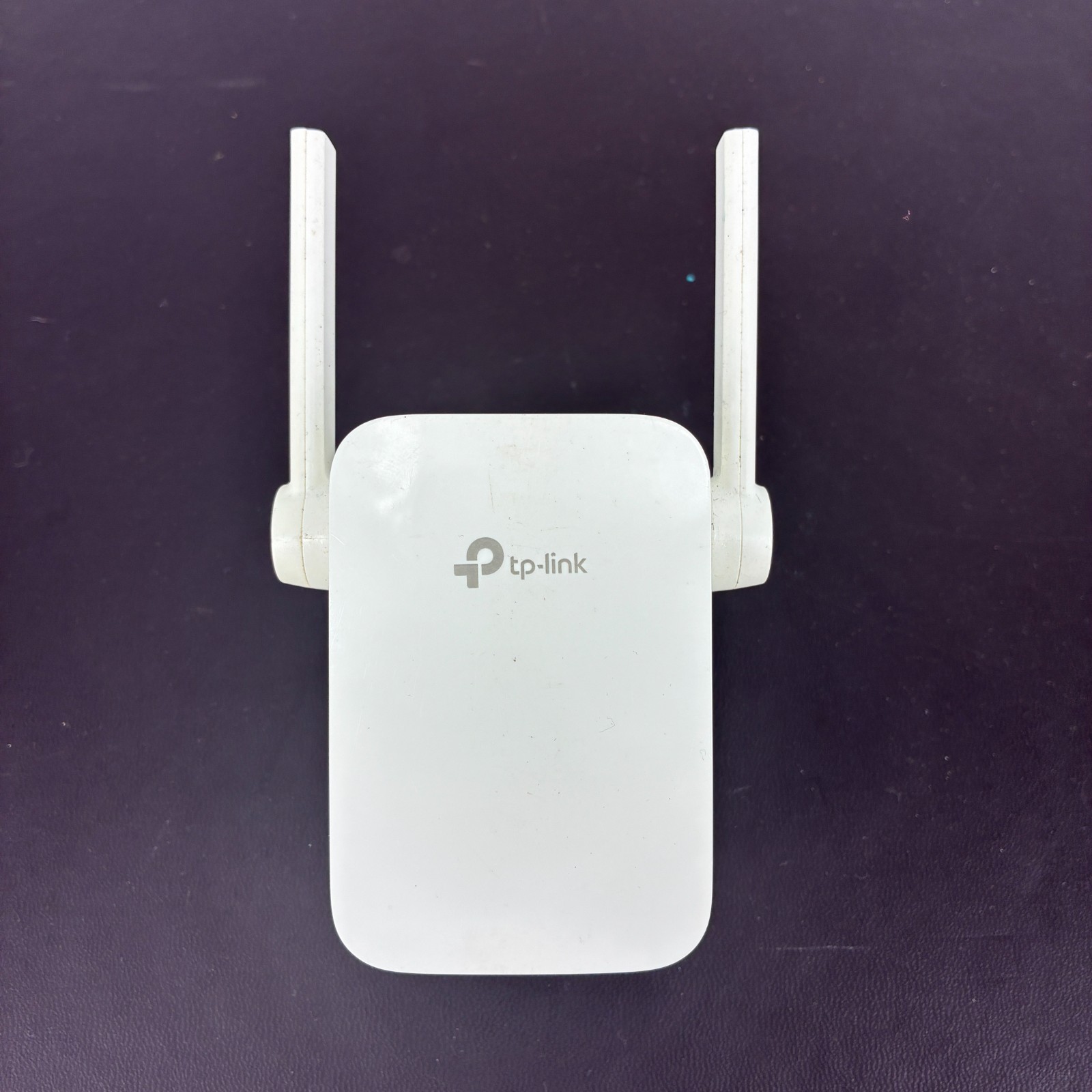 TP-LINK RE305 AC1200 Dual-Band Wireless Range Extender - White