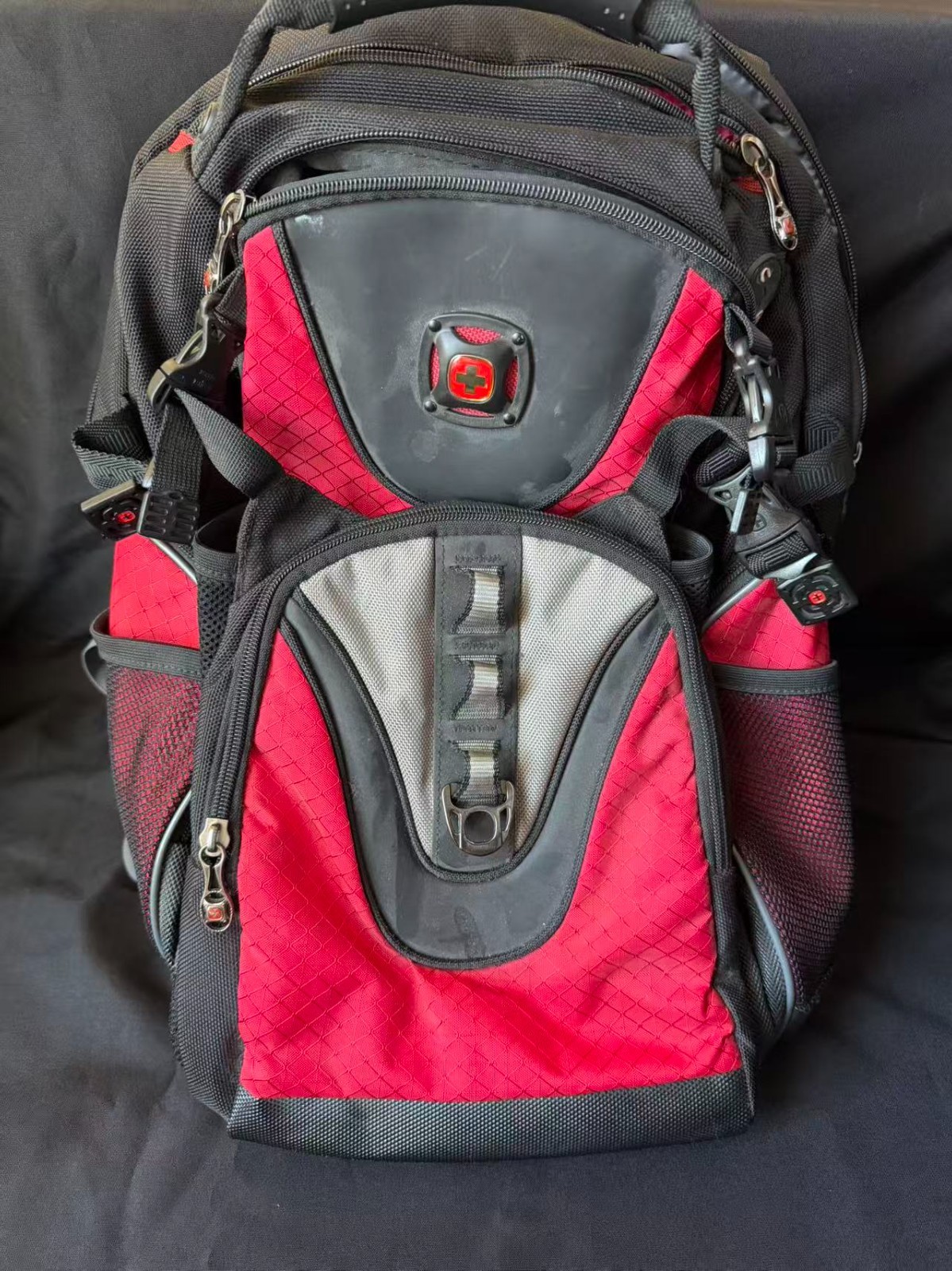 SwissGear Wenger Backpack Red Black Laptop Travel Hiking School Bag