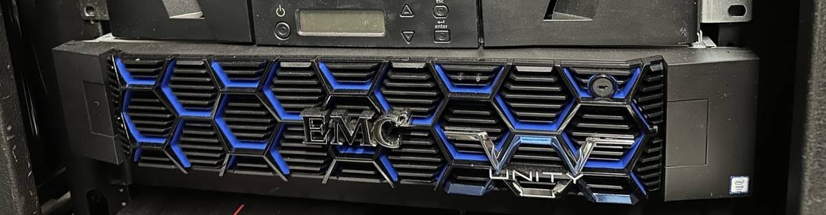 Dell EMC Unity 300F OPE25 | 24-Bay 2U Array | 2x 303-297-005C-05 SP Controllers