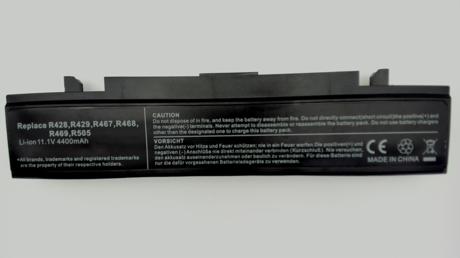 Denaq Lithium Ion Battery For Select Laptops NM-PB9NC5B