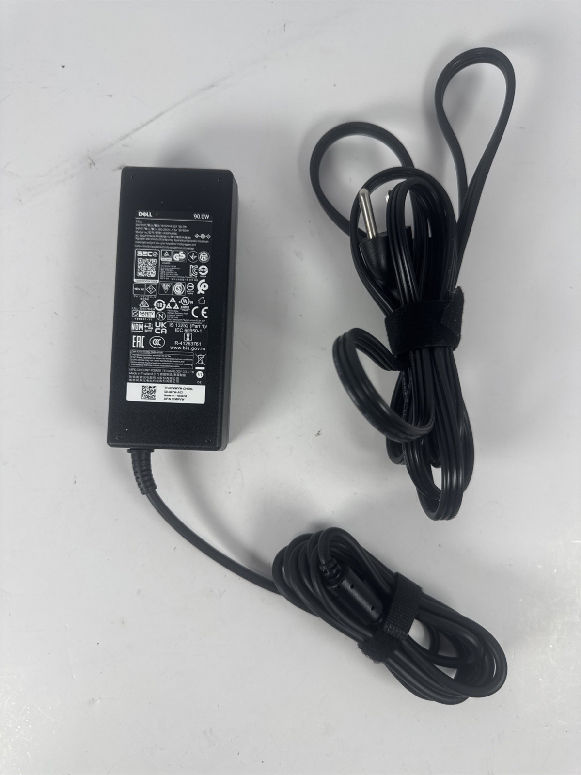 Dell 90W AC Adapter With power Cord small tip 4.5mm for Inspiron Latitude S6
