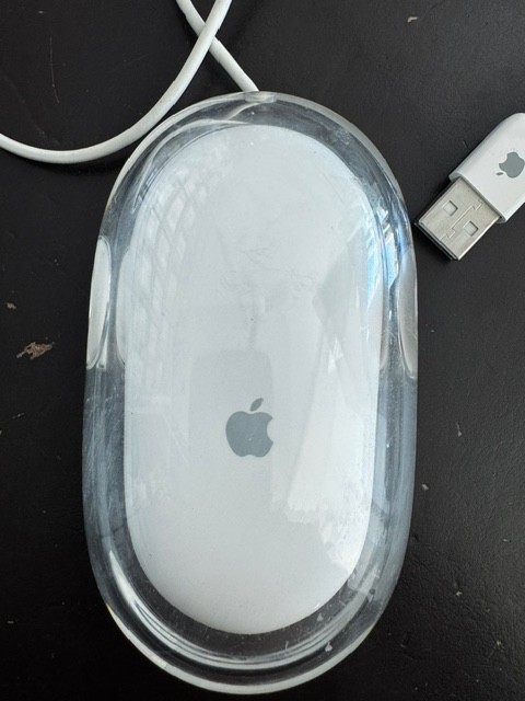 Vintage Apple Pro Mouse M5769 Wired Optical USB White/Clear