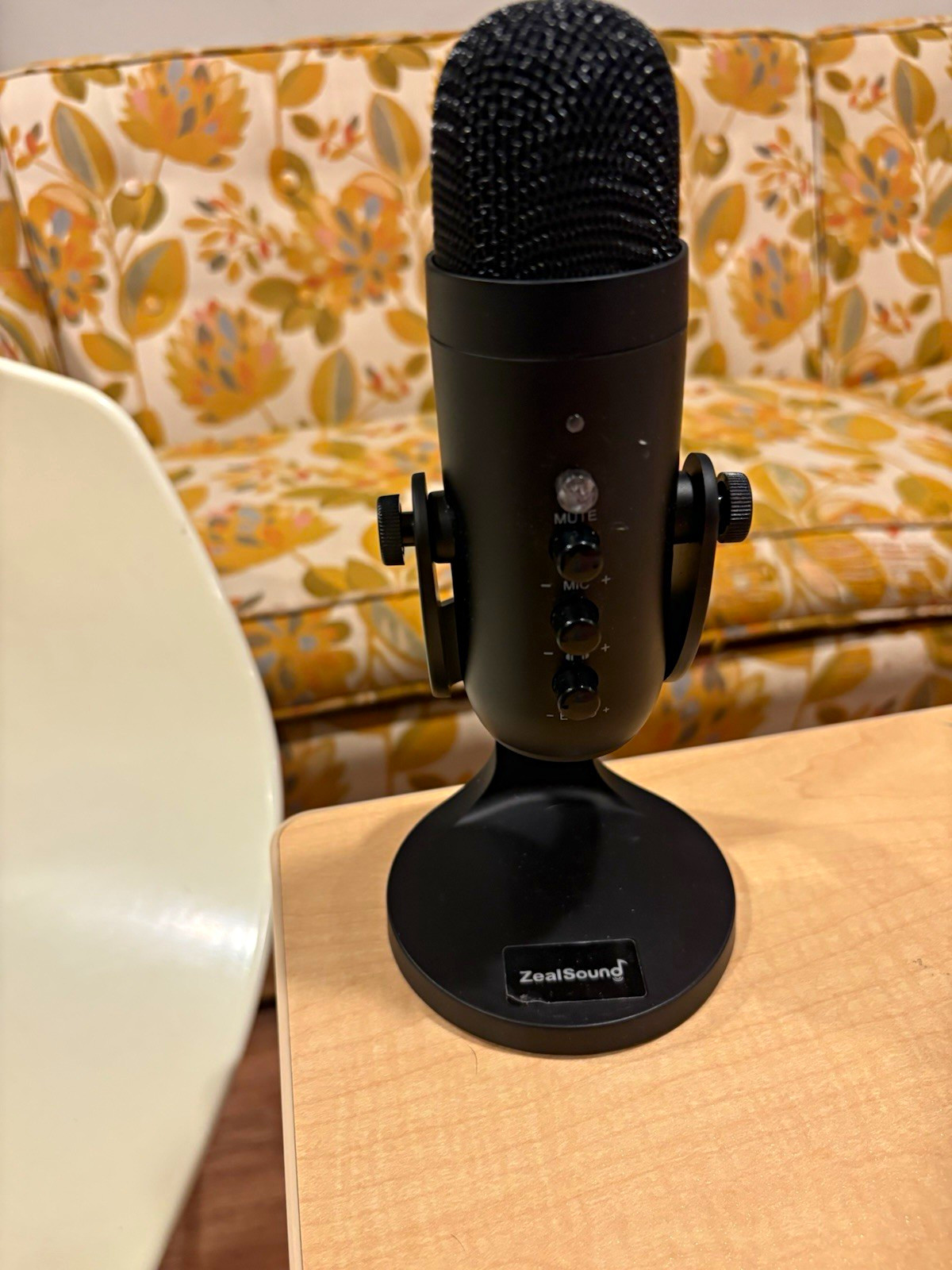 ZealSound USB-C Wired Desktop Microphone, Mute Button, Headphone Jack, Stand