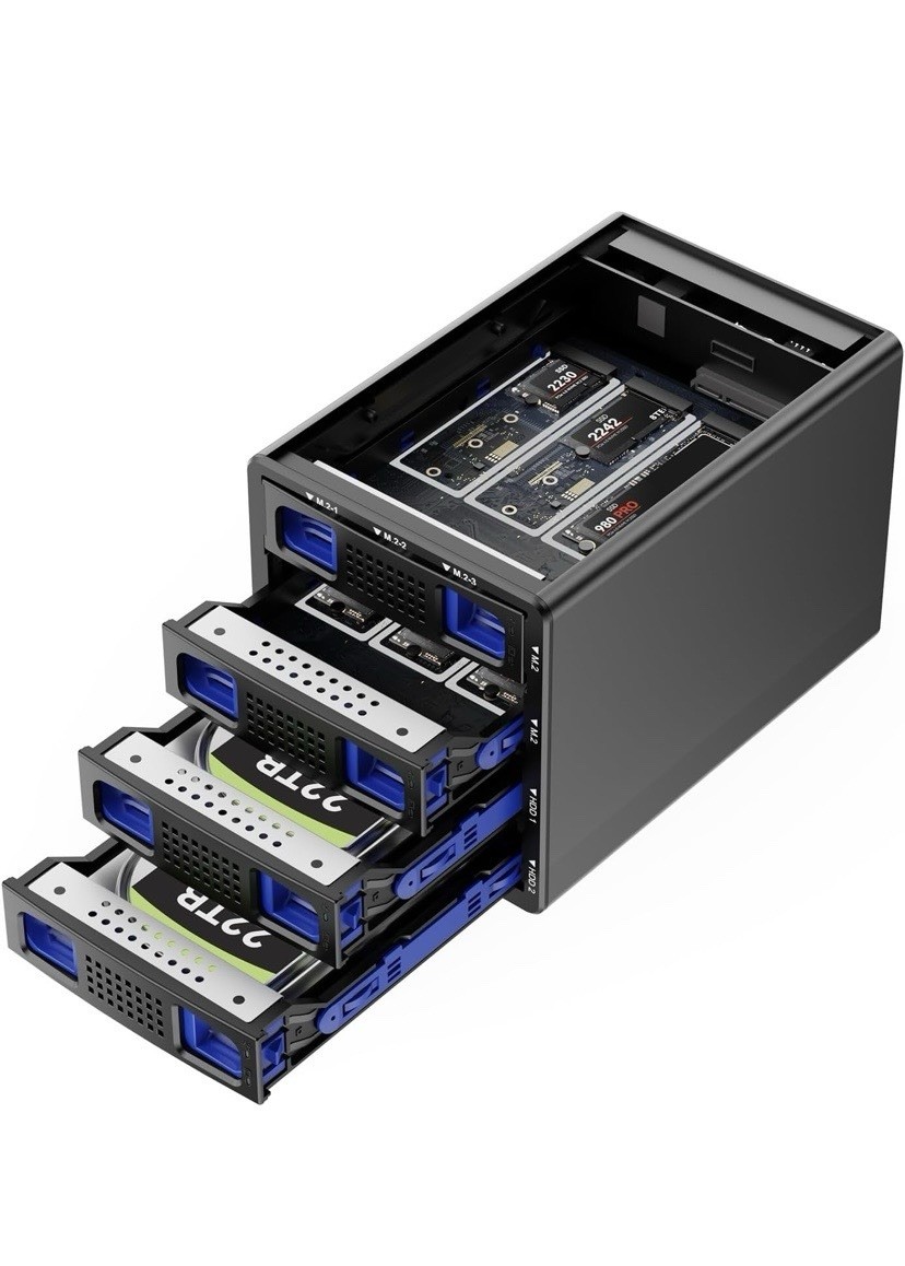 CENMATE Hybrid 2*2.5/3.5" SATA HDD/SSD+6* M / B+M Key M.2 NVMe Enclosure 92TB